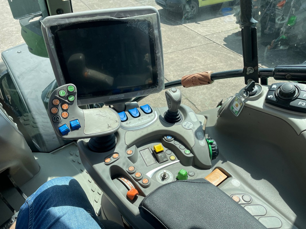 Deutz-Fahr Agrotron 7250 TTV - جرار: صور 4 Deutz-Fahr Agrotron 7250 TTV - جرار: صور 4