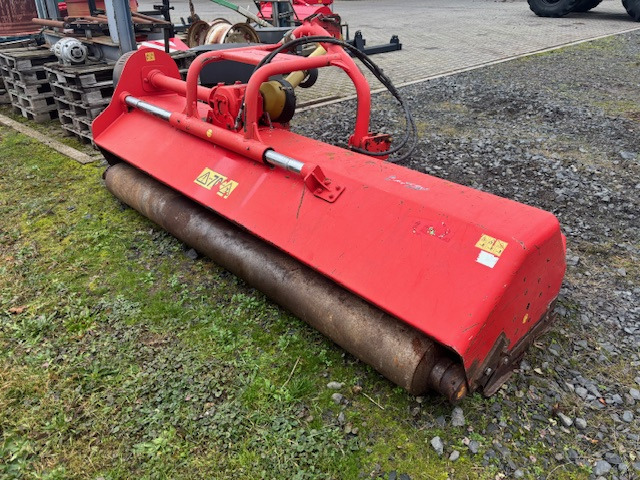 Dragone VP 280 - التقطيع جزازة: صور 3 Dragone VP 280 - التقطيع جزازة: صور 3