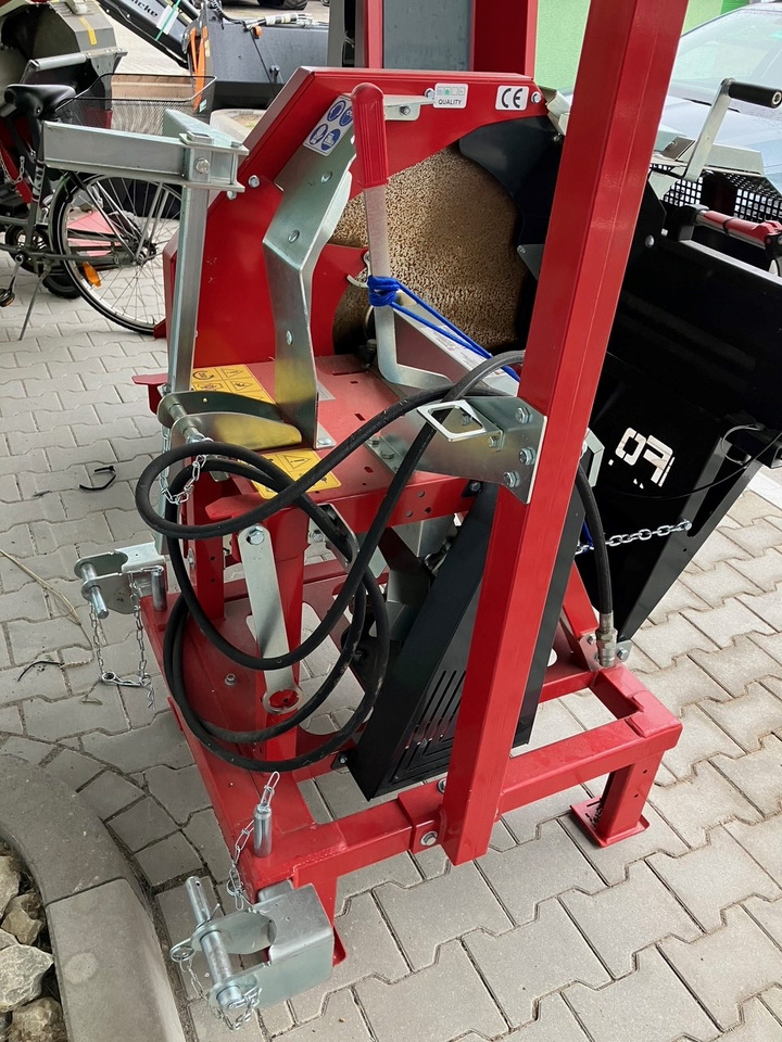 EiFo Wippkreissäge m. Förderb. 750e - الأدوات والمعدات: صور 2 EiFo Wippkreissäge m. Förderb. 750e - الأدوات والمعدات: صور 2