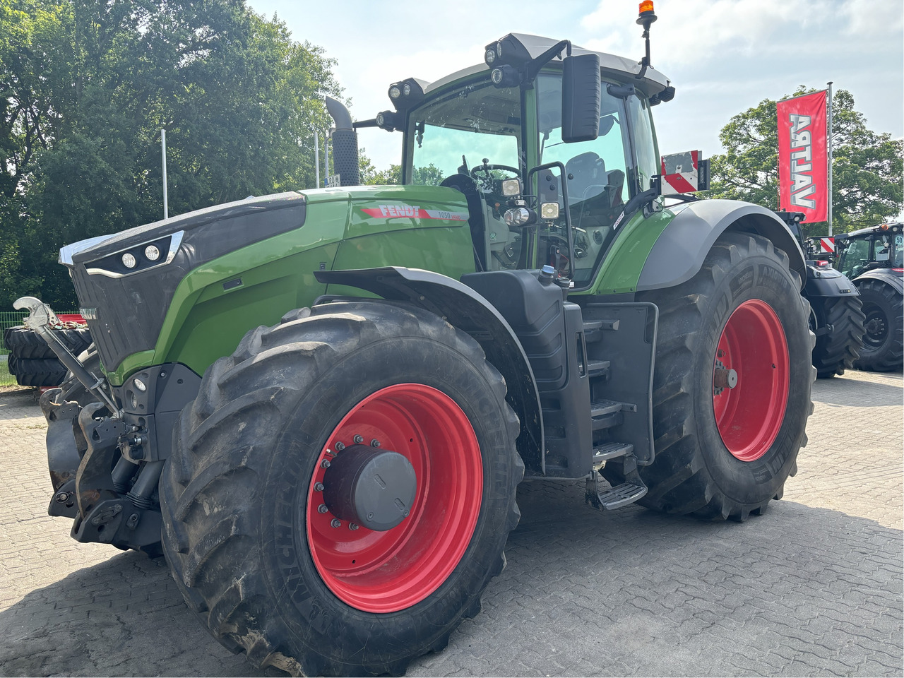 Fendt 1050 Vario Gen3 Profi Setting2 - جرار: صور 1 Fendt 1050 Vario Gen3 Profi Setting2 - جرار: صور 1