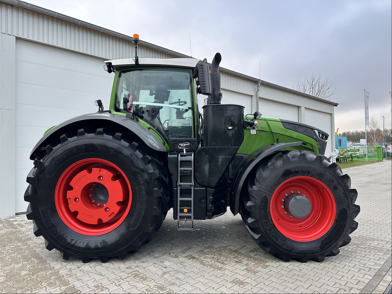 Fendt 1050 Vario Gen3 - جرار: صور 3 Fendt 1050 Vario Gen3 - جرار: صور 3
