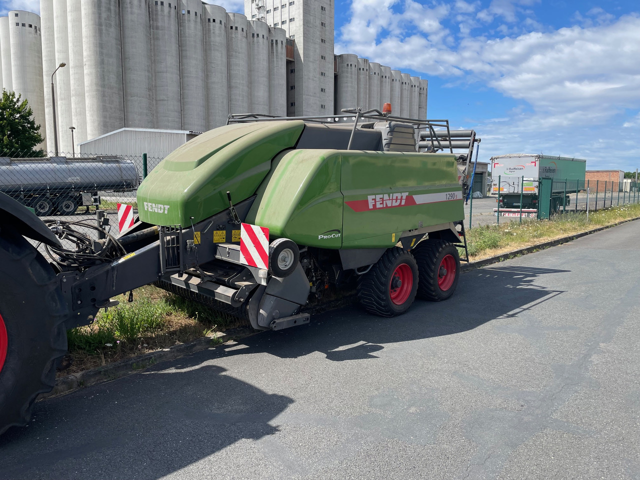 Fendt 1290 Quaderballenpresse - مكبس البالات المستطيله: صور 1 Fendt 1290 Quaderballenpresse - مكبس البالات المستطيله: صور 1
