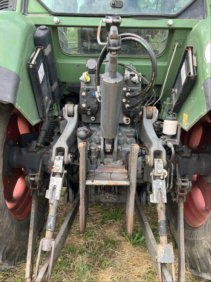 Fendt 712 COM1 - جرار: صور 3 Fendt 712 COM1 - جرار: صور 3