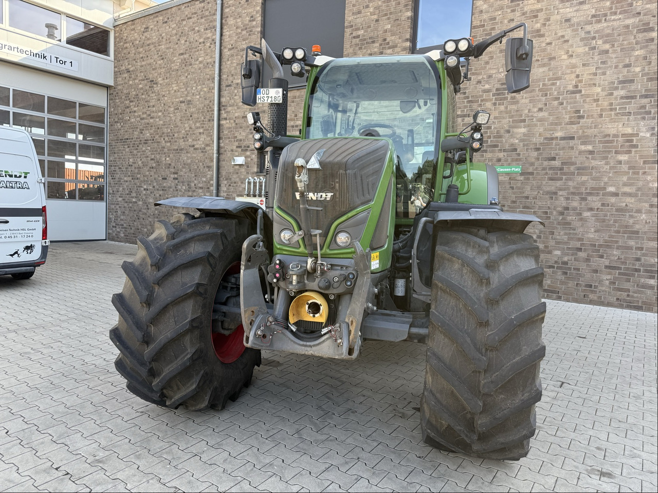 Fendt 718 Vario Gen6 PowerPlus - جرار: صور 4 Fendt 718 Vario Gen6 PowerPlus - جرار: صور 4