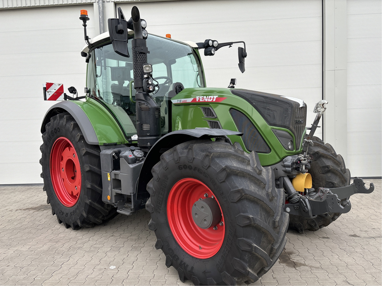 Fendt 718 Vario Gen6 PowerPlus - جرار: صور 1 Fendt 718 Vario Gen6 PowerPlus - جرار: صور 1