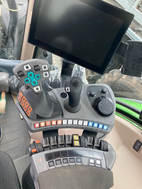 Fendt 718 Vario Gen6 Profi Setting2 - جرار: صور 3 Fendt 718 Vario Gen6 Profi Setting2 - جرار: صور 3
