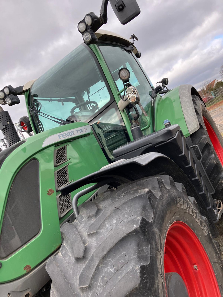 Fendt 718 Vario Profi - جرار: صور 3 Fendt 718 Vario Profi - جرار: صور 3