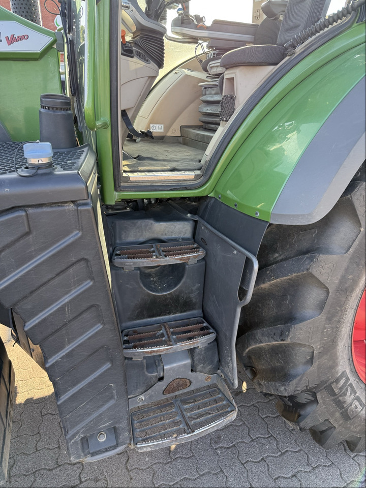 Fendt 724 Vario S4 ProfiPlus - جرار: صور 2 Fendt 724 Vario S4 ProfiPlus - جرار: صور 2