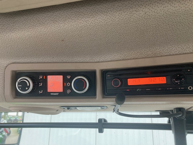 Fendt 724 Vario S4 Profi - جرار: صور 4 Fendt 724 Vario S4 Profi - جرار: صور 4