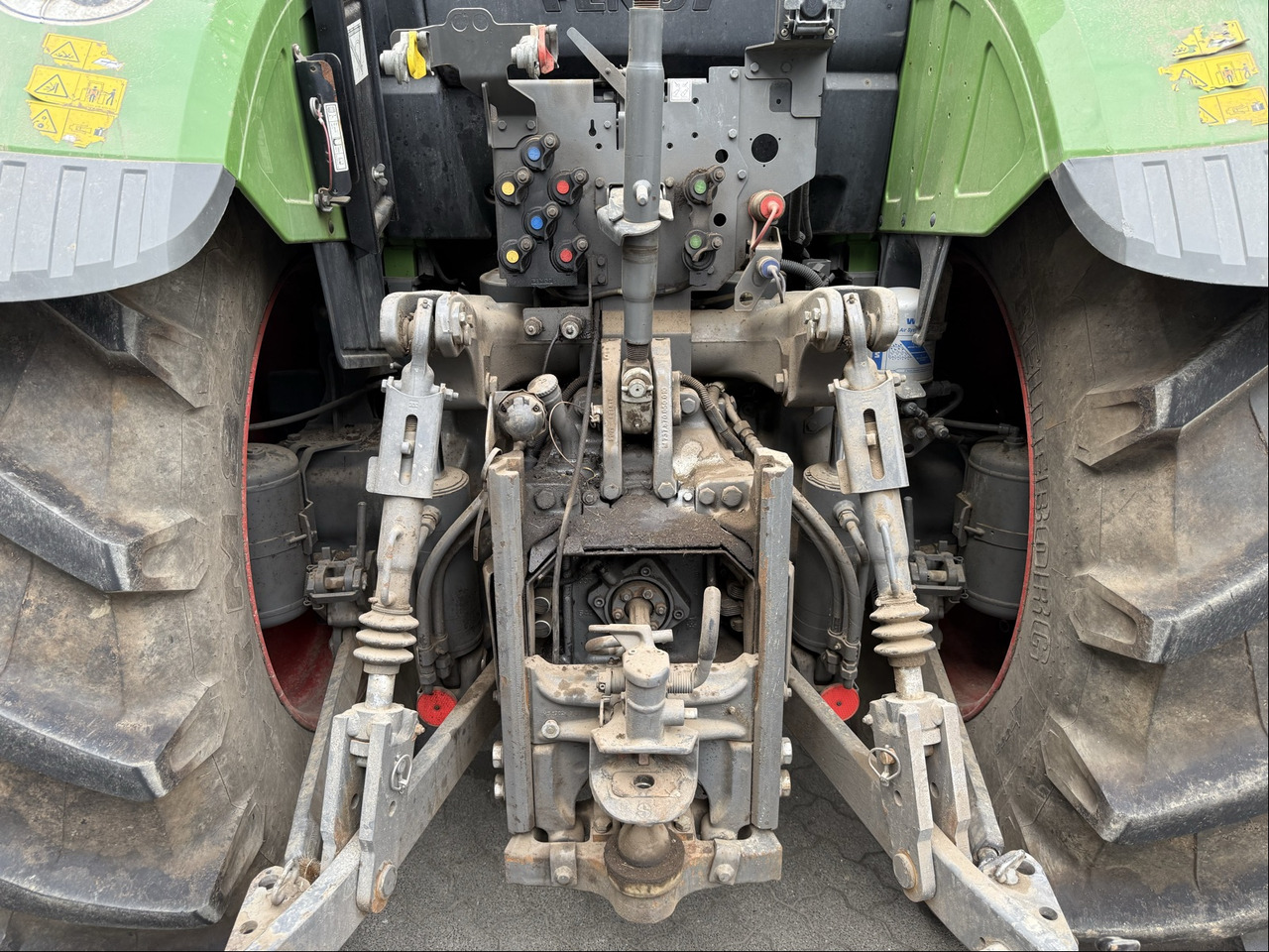 Fendt 724 Vario S4 - جرار: صور 3 Fendt 724 Vario S4 - جرار: صور 3