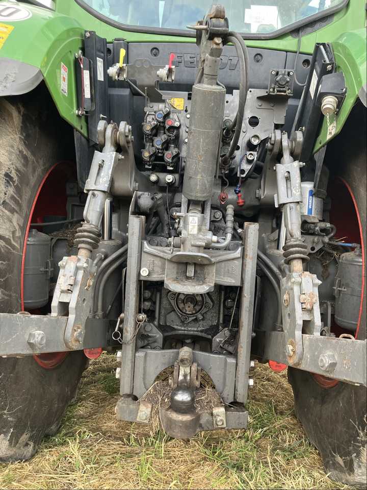 Fendt 724 Vario S4 - جرار: صور 5 Fendt 724 Vario S4 - جرار: صور 5