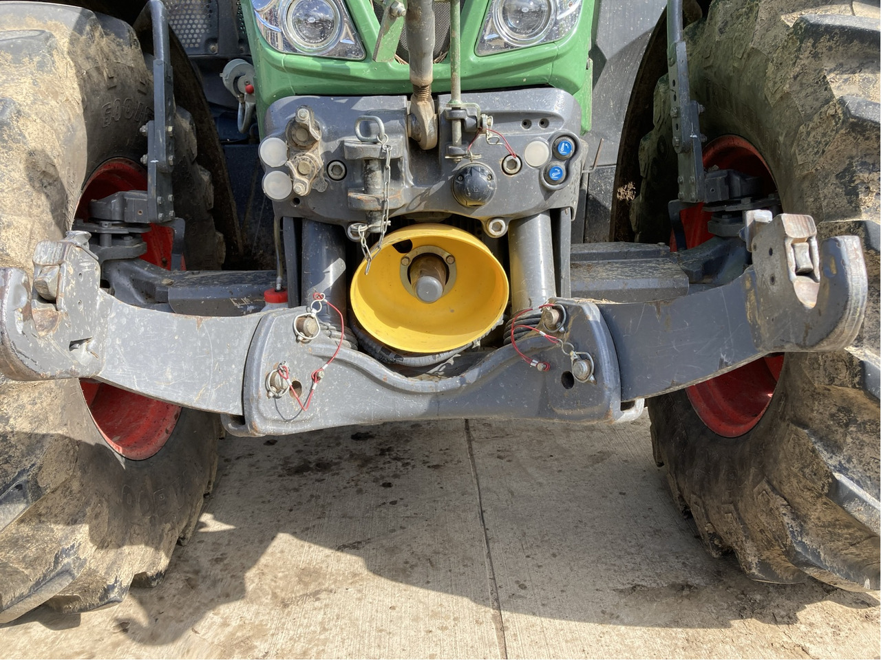 Fendt 724 Vario SCR - جرار: صور 3 Fendt 724 Vario SCR - جرار: صور 3