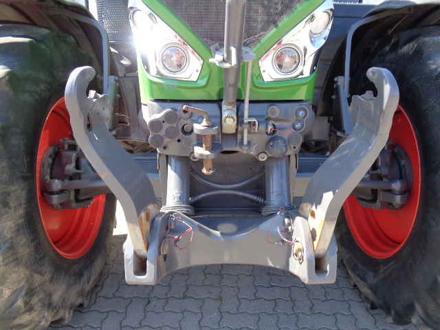 جرار Fendt 824 Vario S4 ProfiPlus: صور 17
