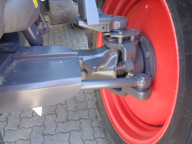 جرار Fendt 824 Vario S4 ProfiPlus: صور 13