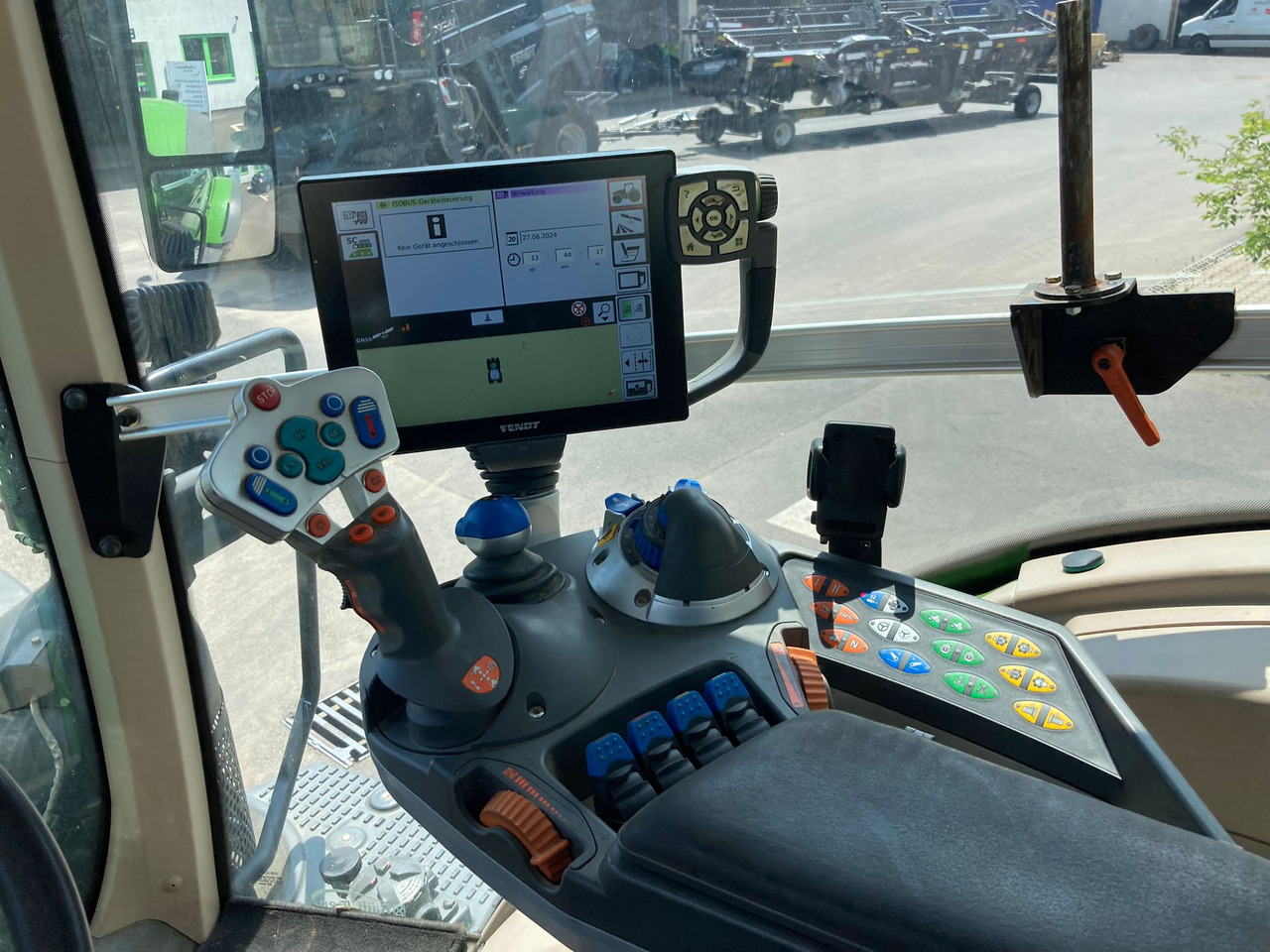 Fendt 826 Vario S4 Profi - جرار: صور 4 Fendt 826 Vario S4 Profi - جرار: صور 4