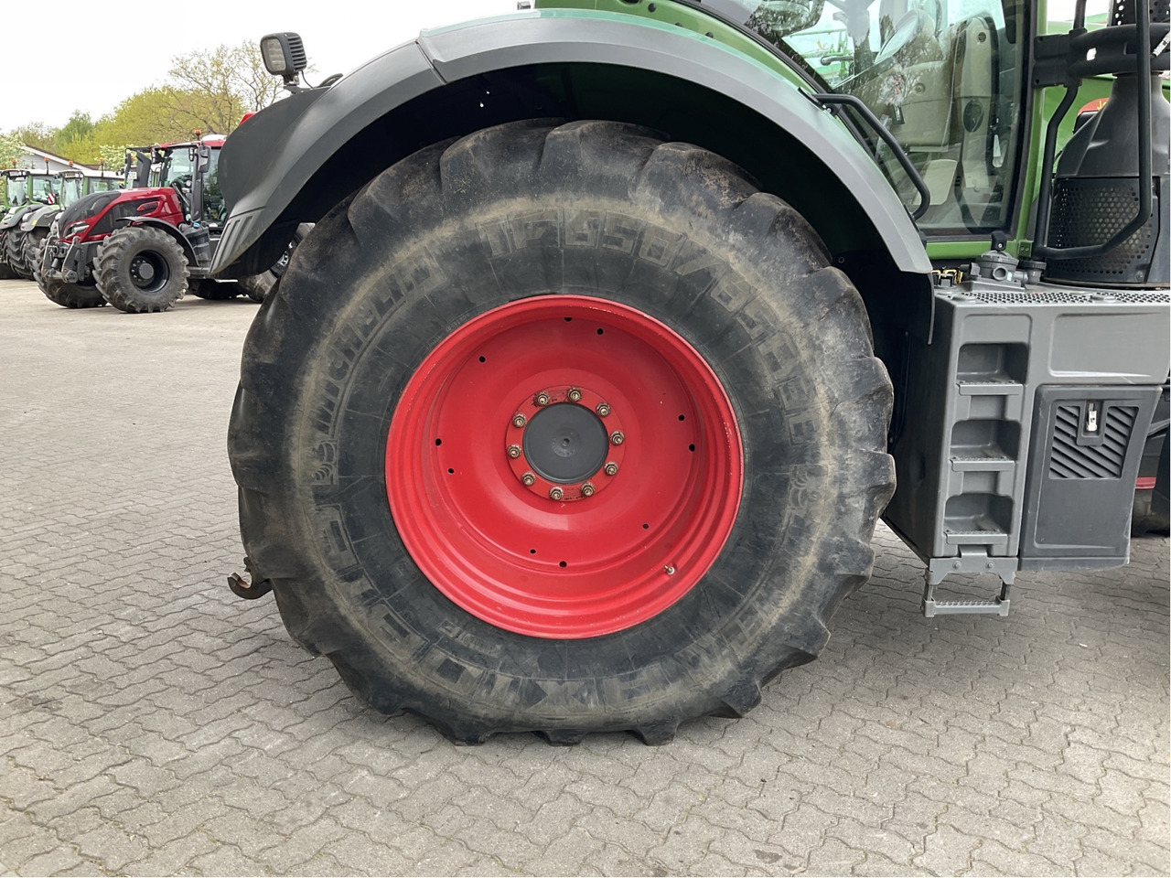 Fendt 826 Vario S4 - جرار: صور 3 Fendt 826 Vario S4 - جرار: صور 3