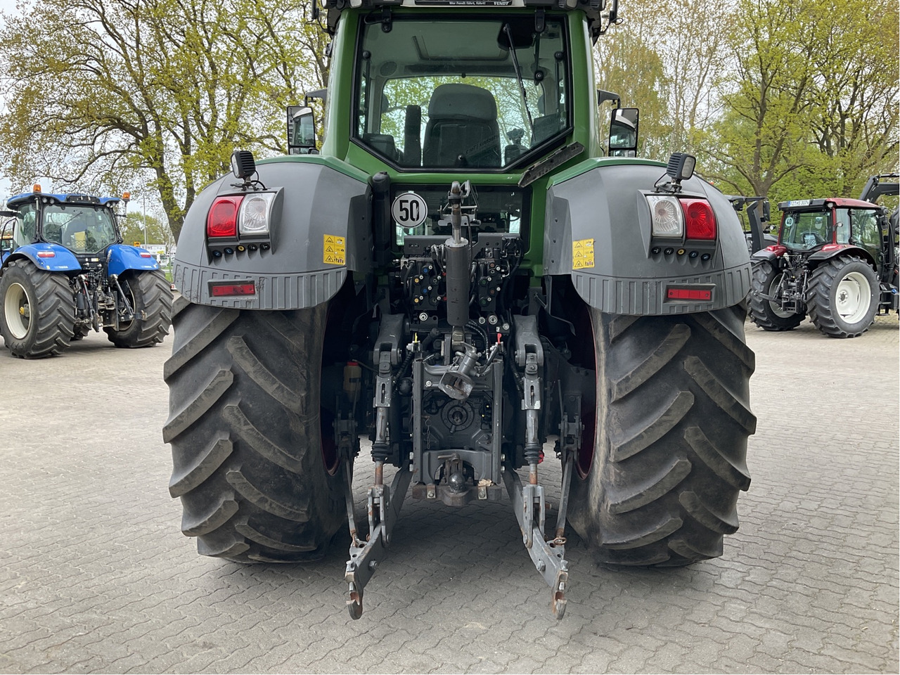Fendt 826 Vario S4 - جرار: صور 5 Fendt 826 Vario S4 - جرار: صور 5