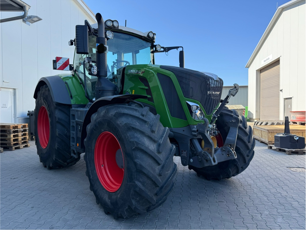 Fendt 828 Vario ProfiPlus Motor NEU - جرار: صور 1 Fendt 828 Vario ProfiPlus Motor NEU - جرار: صور 1