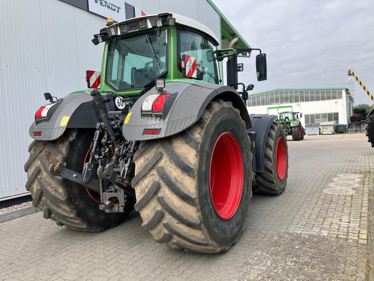 Fendt 936 Vario S4 ProfiPlus - جرار: صور 4 Fendt 936 Vario S4 ProfiPlus - جرار: صور 4