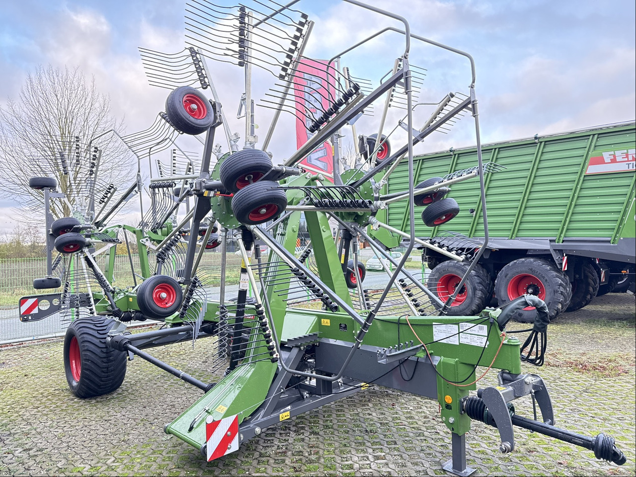 Fendt Former 12545 Gen2 - لمّامَة القش: صور 2 Fendt Former 12545 Gen2 - لمّامَة القش: صور 2