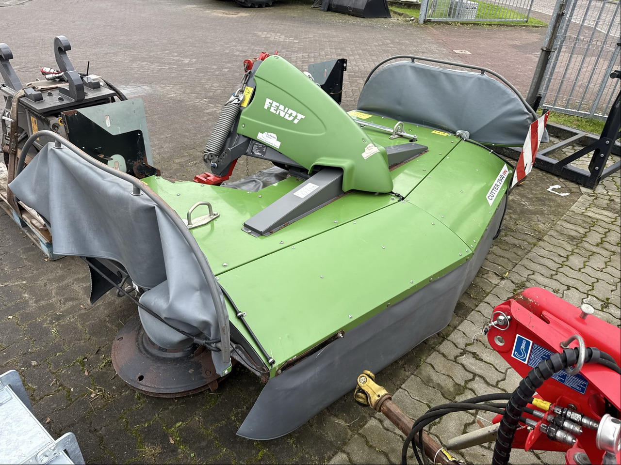 Fendt Frontmähwerk Cutter 2940 FPV - جزازة: صور 1 Fendt Frontmähwerk Cutter 2940 FPV - جزازة: صور 1