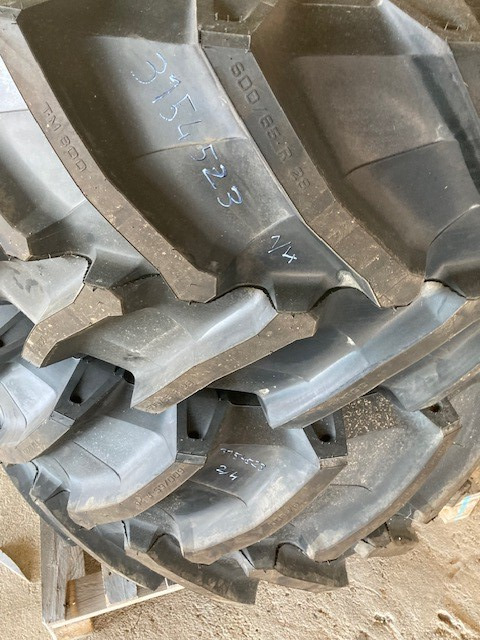 Fendt Trelleborg 650/75R38   600/65R - الإطارات: صور 3 Fendt Trelleborg 650/75R38   600/65R - الإطارات: صور 3