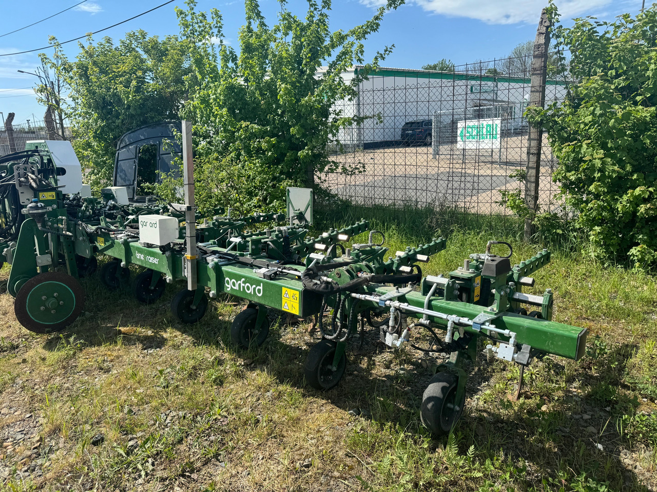 Garford Robocrop Guided Hoe - حصادة البنجر: صور 1 Garford Robocrop Guided Hoe - حصادة البنجر: صور 1