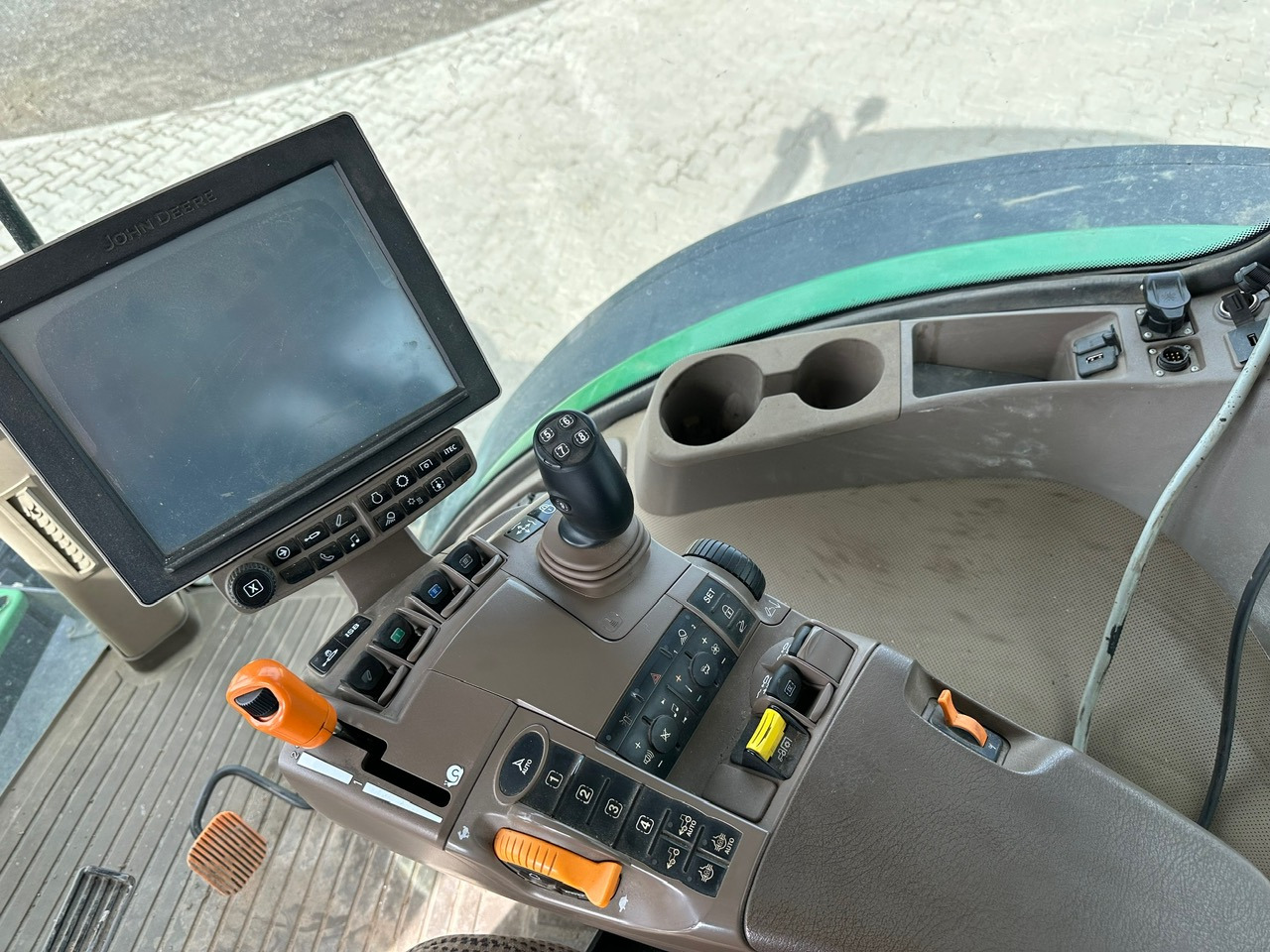 John Deere 7230R - جرار: صور 2 John Deere 7230R - جرار: صور 2