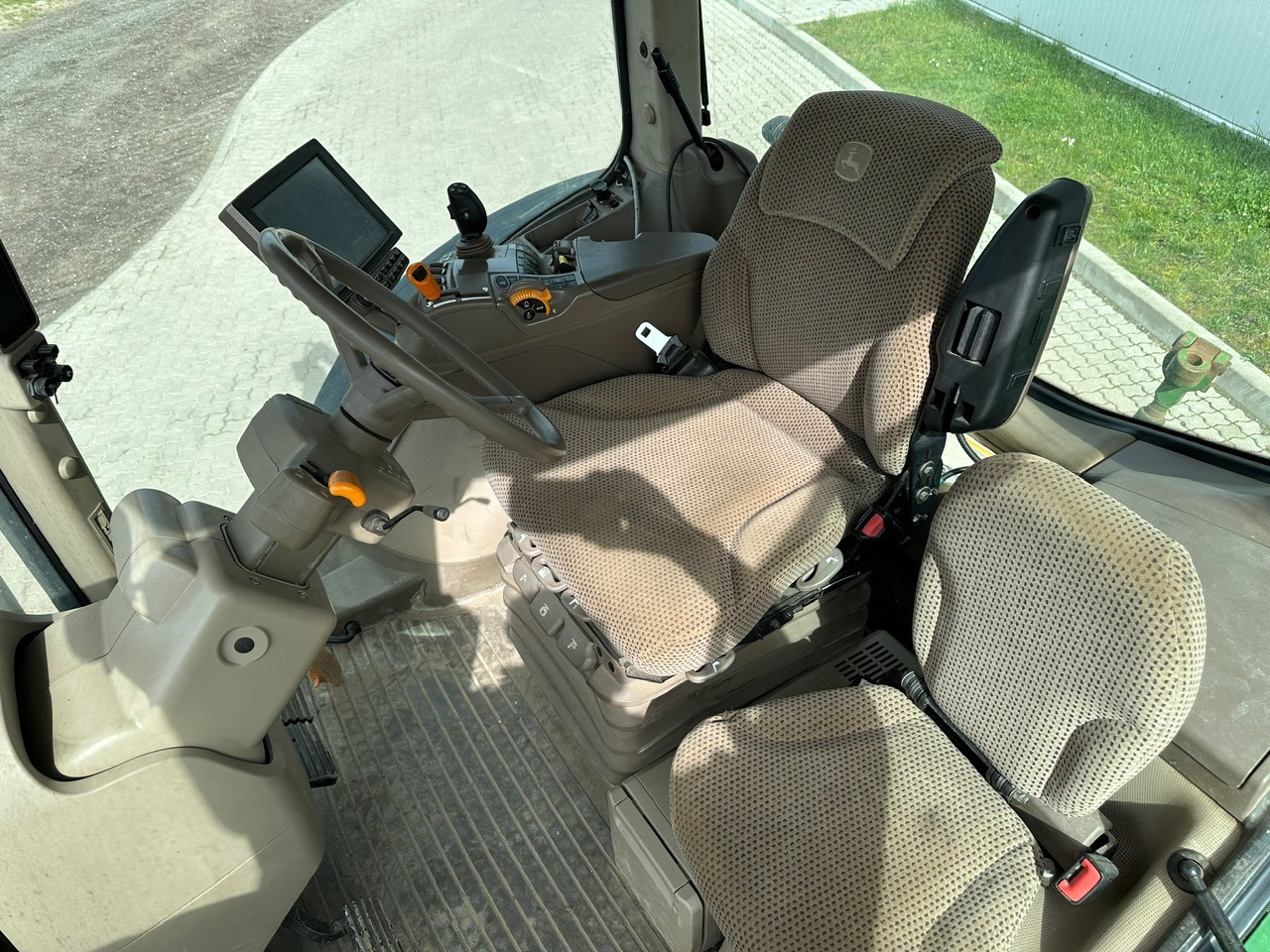 John Deere 7230R - جرار: صور 3 John Deere 7230R - جرار: صور 3