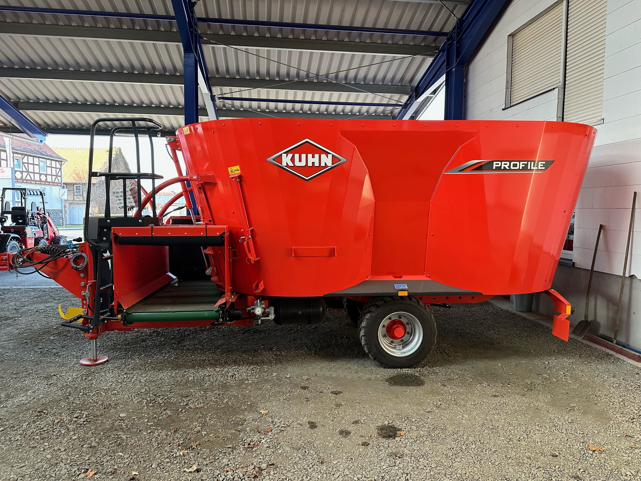 Kuhn PROFILE 14.2 CS - آلة خلط وتوزيع الأعلاف: صور 1 Kuhn PROFILE 14.2 CS - آلة خلط وتوزيع الأعلاف: صور 1