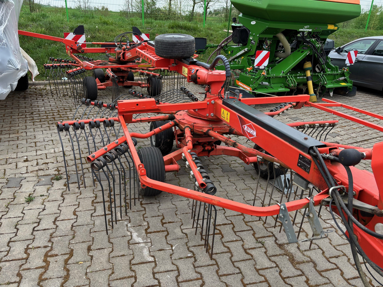 Kuhn Schwader 6632 - لمّامَة القش: صور 4 Kuhn Schwader 6632 - لمّامَة القش: صور 4