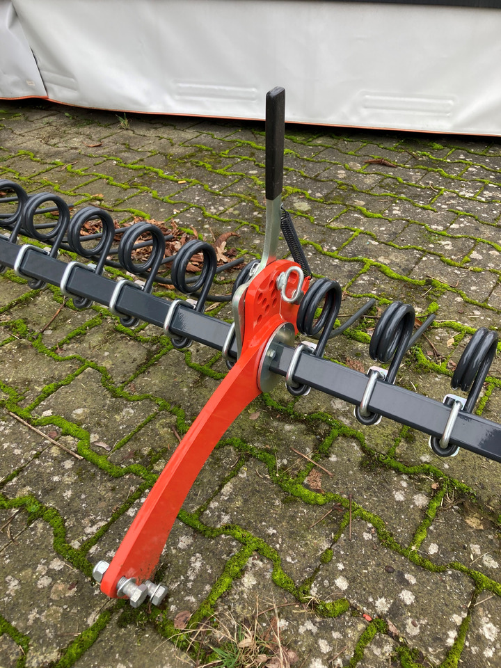 Kuhn Striegel Optimer L 300 - مسلفة: صور 2 Kuhn Striegel Optimer L 300 - مسلفة: صور 2