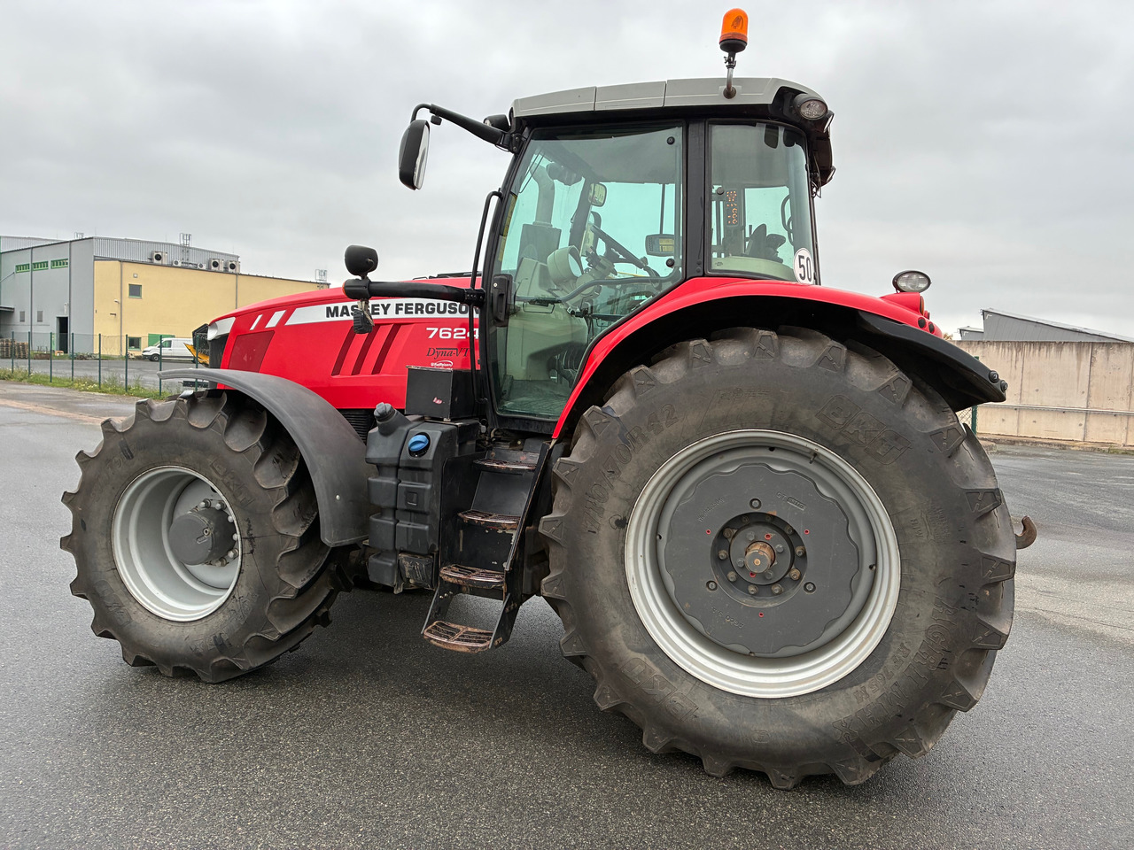 Massey Ferguson 7624 Dyna-VT - جرار: صور 4 Massey Ferguson 7624 Dyna-VT - جرار: صور 4