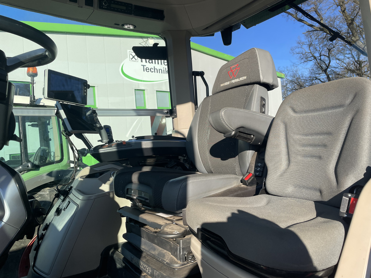 Massey Ferguson 8S.265 Dyna-VT EXCLUSIVE - جرار: صور 3 Massey Ferguson 8S.265 Dyna-VT EXCLUSIVE - جرار: صور 3