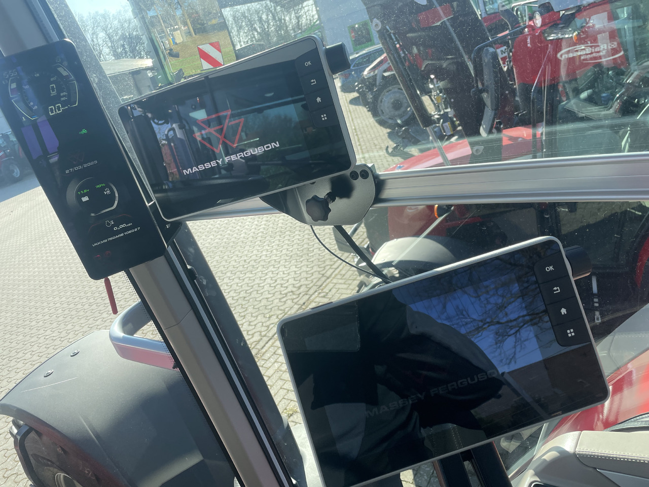 Massey Ferguson 8S.265 Dyna-VT EXCLUSIVE - جرار: صور 4 Massey Ferguson 8S.265 Dyna-VT EXCLUSIVE - جرار: صور 4