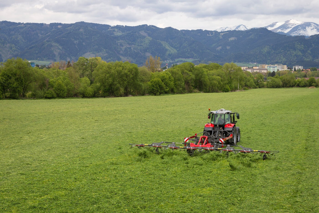 Massey Ferguson TD 1310 X TRC - لمّامَة القش: صور 1 Massey Ferguson TD 1310 X TRC - لمّامَة القش: صور 1