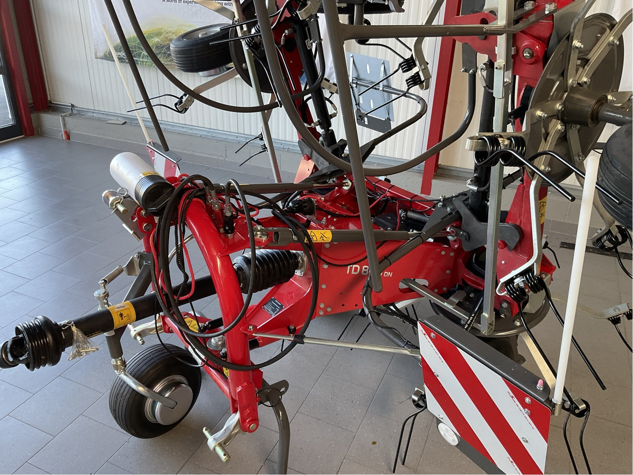 Massey Ferguson TD 868 DN Heuwender - لمّامَة القش: صور 4 Massey Ferguson TD 868 DN Heuwender - لمّامَة القش: صور 4