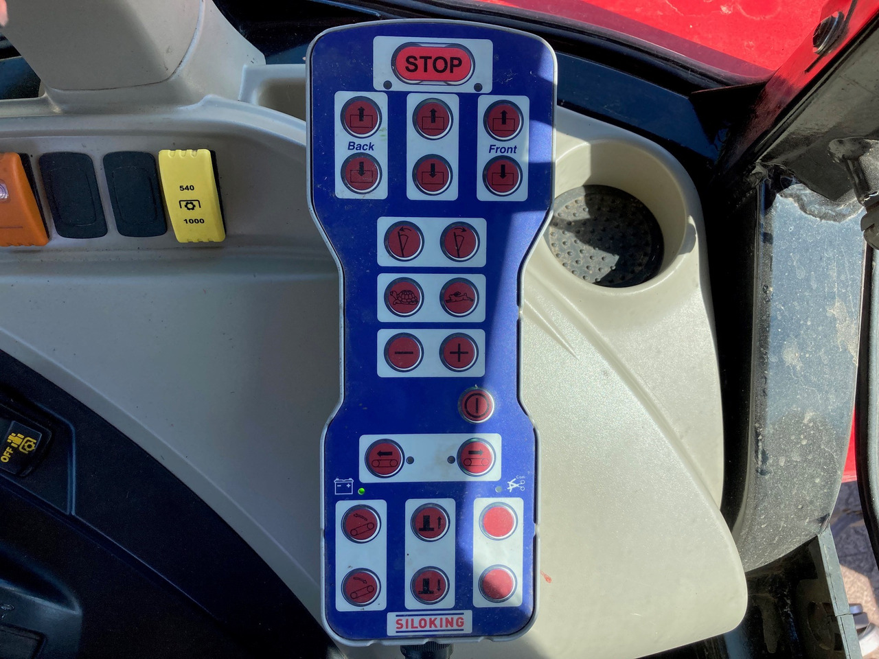 Mayer Siloking TrailedLine Classic Duo 14-T - آلة خلط وتوزيع الأعلاف: صور 2 Mayer Siloking TrailedLine Classic Duo 14-T - آلة خلط وتوزيع الأعلاف: صور 2