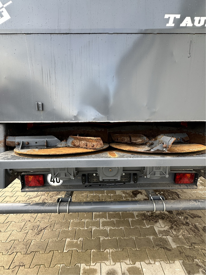 Metal-Fach N272/2 Dungstreuer - آلة الرش: صور 3 Metal-Fach N272/2 Dungstreuer - آلة الرش: صور 3