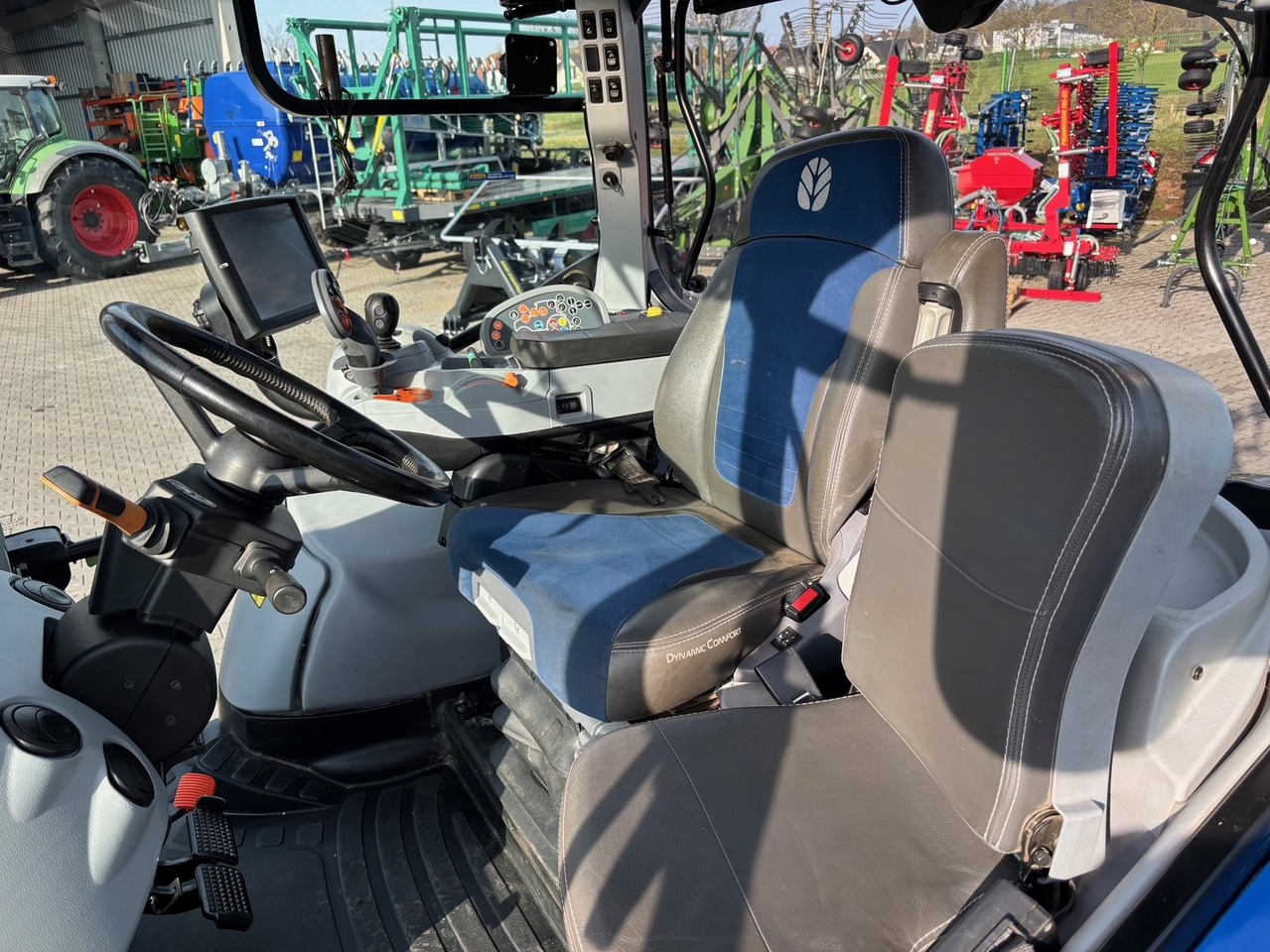 New Holland T 7.270 AC - جرار: صور 4 New Holland T 7.270 AC - جرار: صور 4