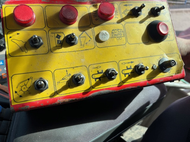 Pöttinger Silo Profi 3 - مقطورات الاعلاف: صور 2 Pöttinger Silo Profi 3 - مقطورات الاعلاف: صور 2