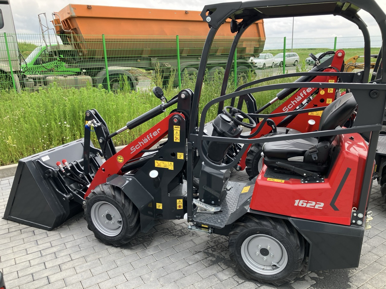 Schäffer Hoflader Typ 1622 - اللودر بعجل: صور 1 Schäffer Hoflader Typ 1622 - اللودر بعجل: صور 1