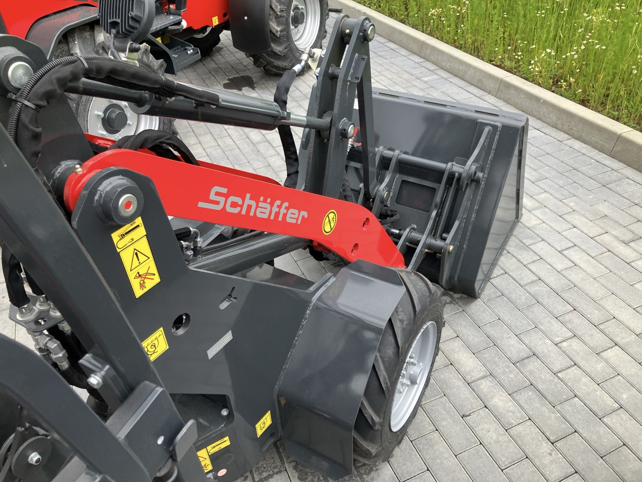 Schäffer Hoflader Typ 1622 - اللودر بعجل: صور 2 Schäffer Hoflader Typ 1622 - اللودر بعجل: صور 2