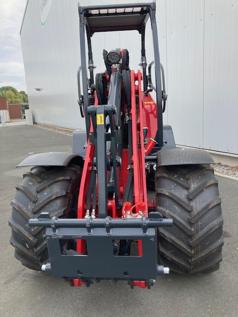 Schäffer Hoflader Typ 3630 - اللودر بعجل: صور 3 Schäffer Hoflader Typ 3630 - اللودر بعجل: صور 3