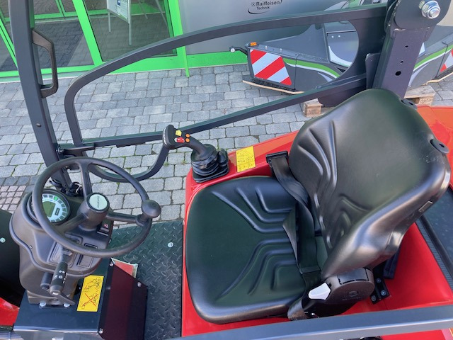 Schäffer Hoflader Typ 3630 - اللودر بعجل: صور 2 Schäffer Hoflader Typ 3630 - اللودر بعجل: صور 2