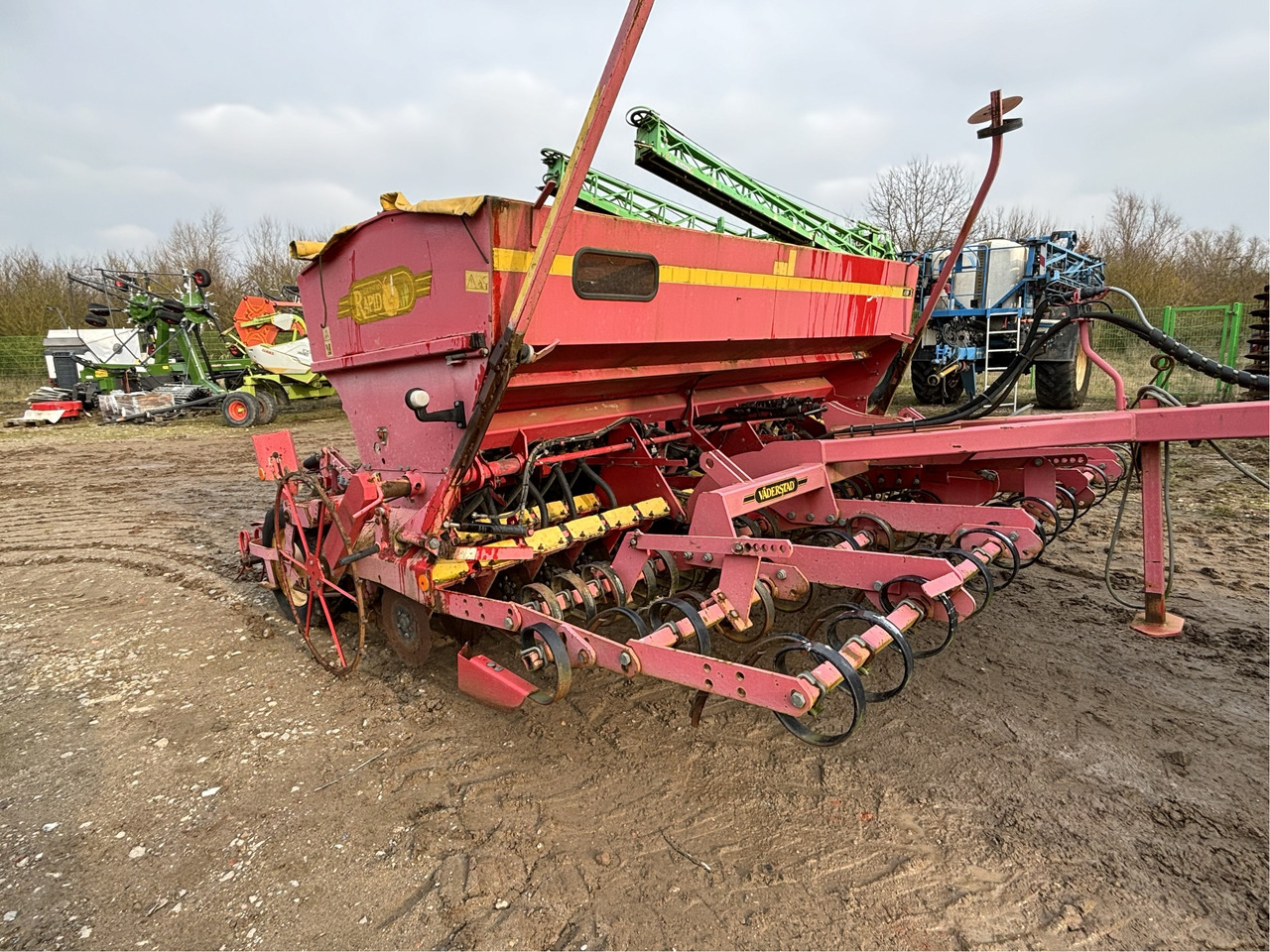 Väderstad Rapid RD 400 S - معدات بذار: صور 2 Väderstad Rapid RD 400 S - معدات بذار: صور 2