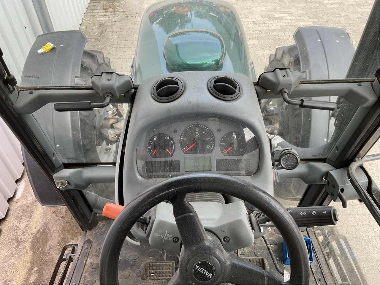 Valtra A 93 - جرار: صور 3 Valtra A 93 - جرار: صور 3