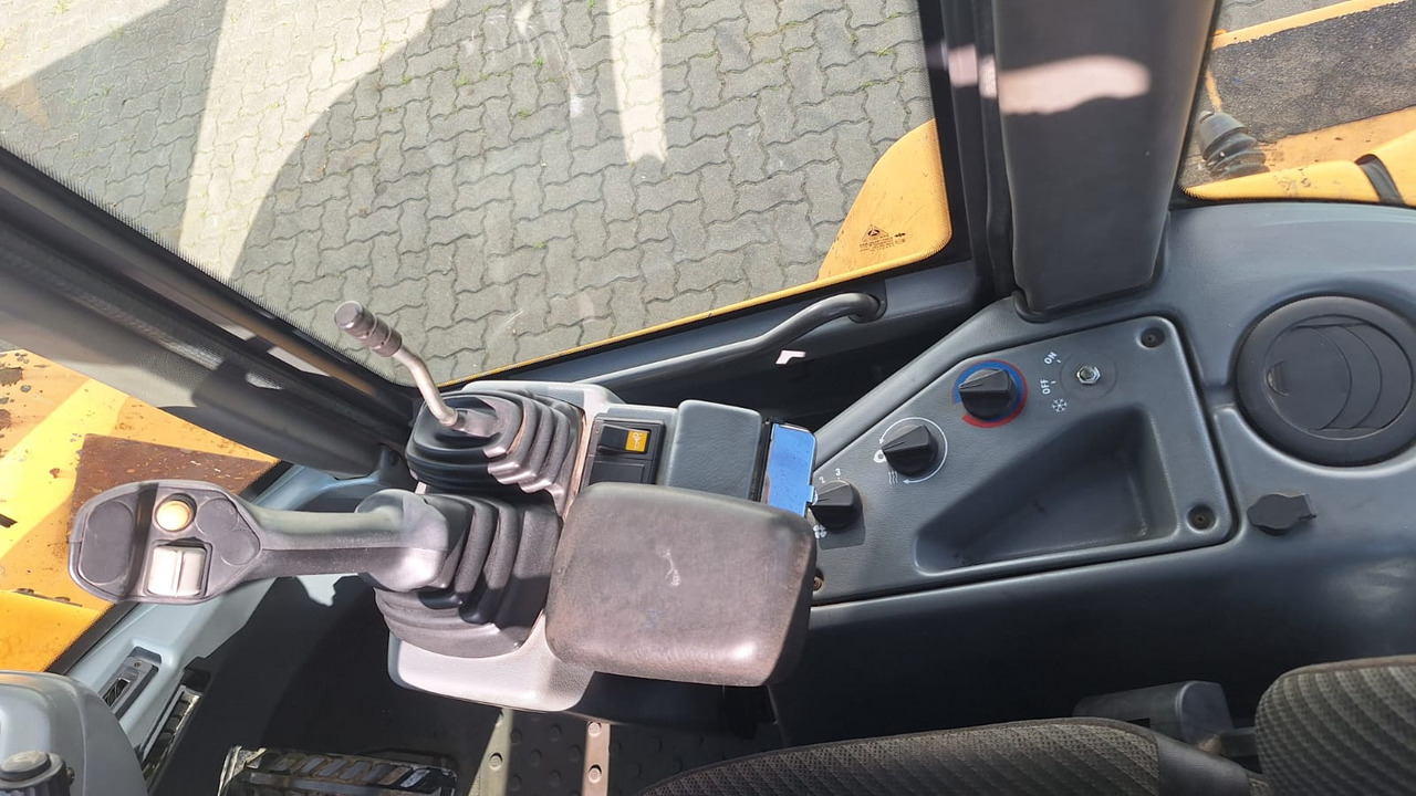 Volvo Radlader L 40 B TP - لودر: صور 5 Volvo Radlader L 40 B TP - لودر: صور 5