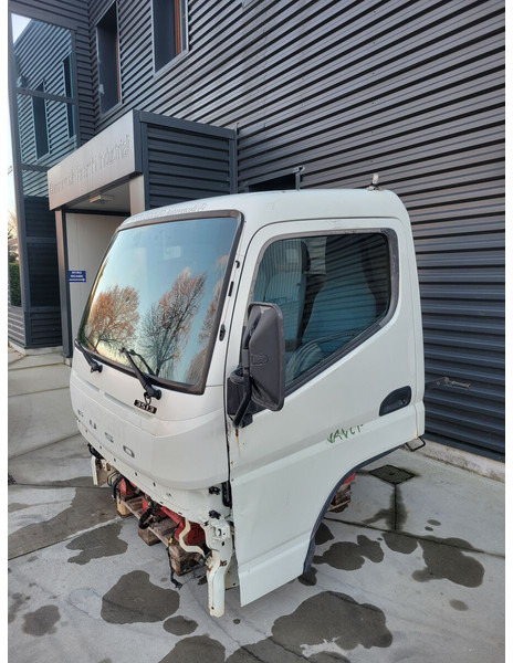 Mitsubishi Fuso "S" Fuso - الكابينة والداخلية - شاحنة: صور 4 Mitsubishi Fuso "S" Fuso - الكابينة والداخلية - شاحنة: صور 4