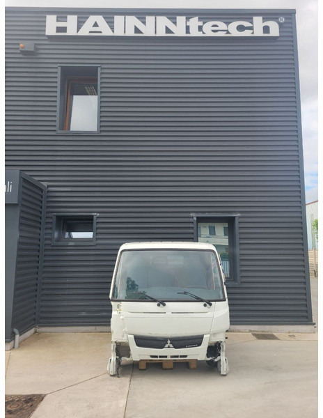 Mitsubishi Fuso S TYPE - NARROW - الكابينة والداخلية - شاحنة: صور 1 Mitsubishi Fuso S TYPE - NARROW - الكابينة والداخلية - شاحنة: صور 1